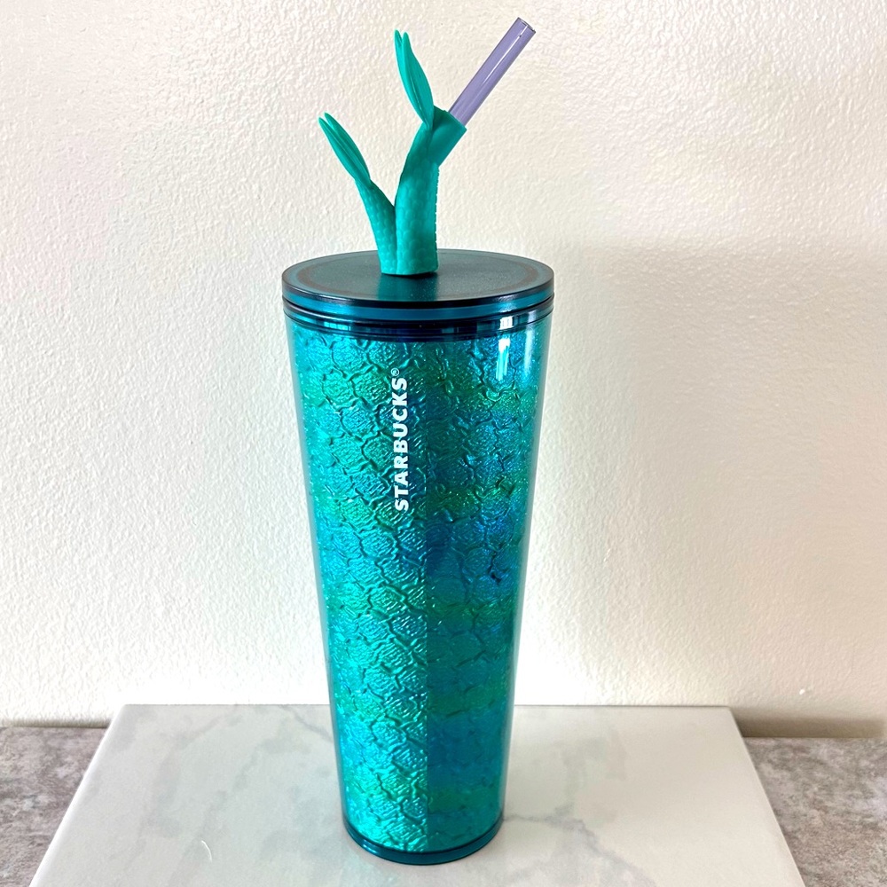 NWT Starbucks Iridescent Mermaid Scales Cold Tumbler 24oz Straw Topper Coffee